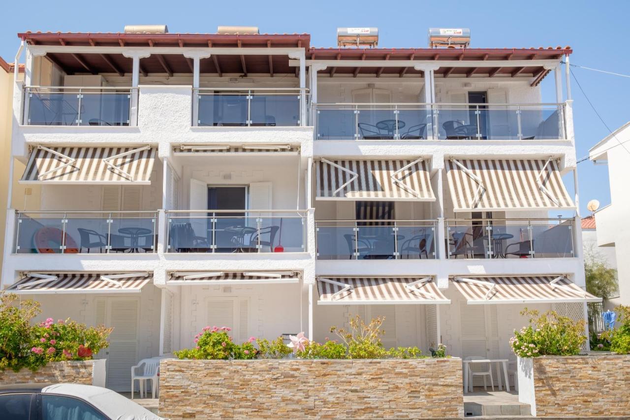 Blue Senses Apartments Sarti Buitenkant foto