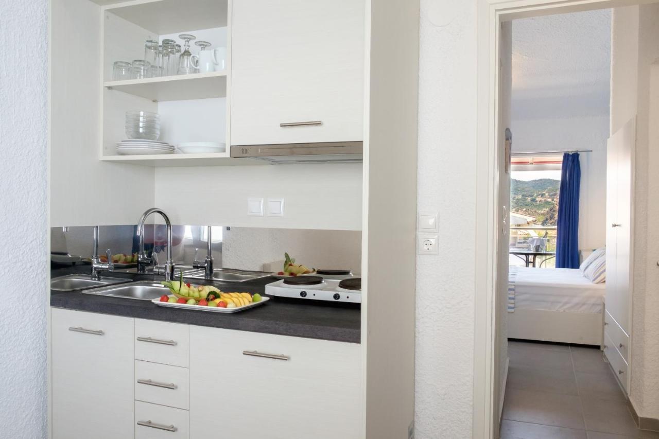 Blue Senses Apartments Sarti Buitenkant foto